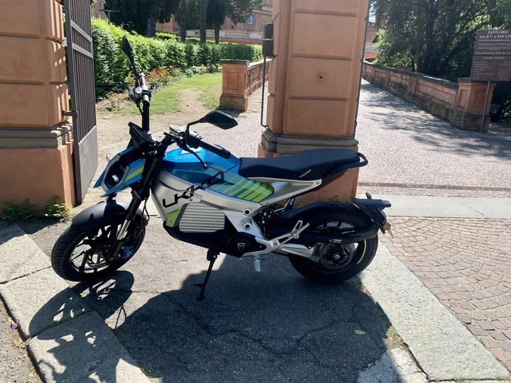 ingrandisci immagine