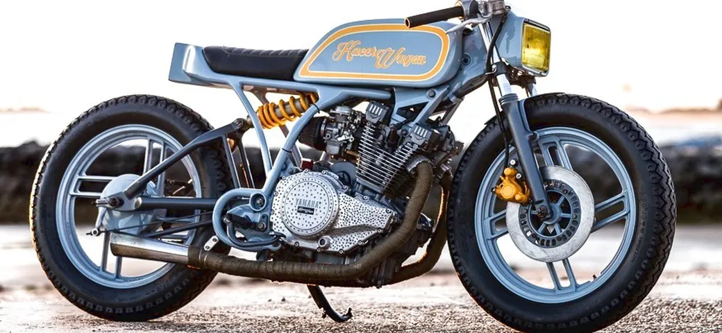 Yamaha XS400 