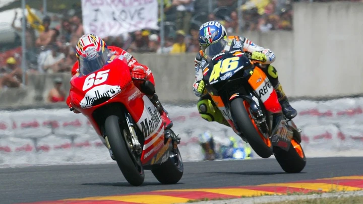 Rossi VS Capirossi, la sfida si ripete alla 12 Ore di Golfo