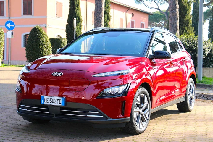 Hyundai Kona Electric: la prova su strada
