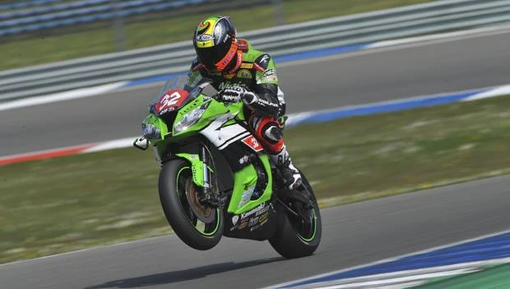 Superstock 1000 Portimao 2014:  pole a Savadori su Mercado e Smith