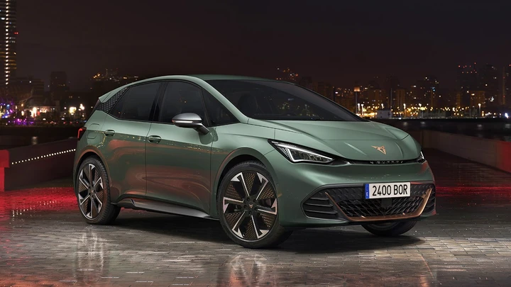 Cupra Born VZ: 326 cavalli per la nuova top di gamma