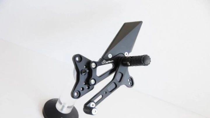 LighTech: accessori aftermarket per moto stradali 250