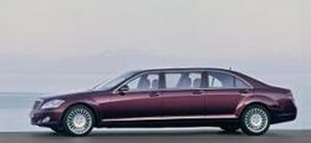 Limousine S-Class by Mercedes Binz