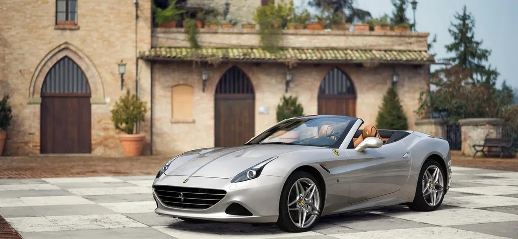 Ferrari California T: la Tailor Made per Shanghai 2015