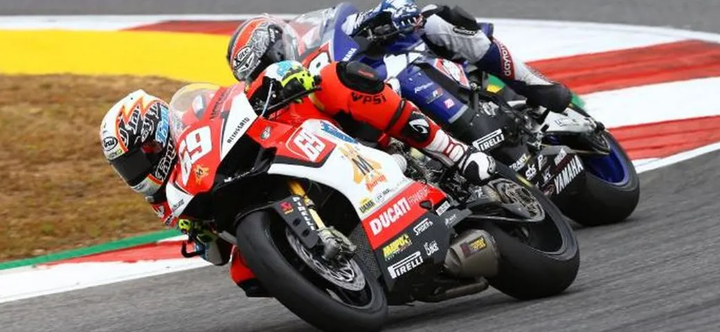 STK1000 Misano: Jezek davanti a Savadori nel Day-1