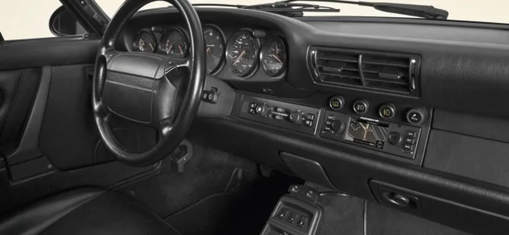 Porsche 911 storica? Arriva il GPS aftermarket originale [Video]