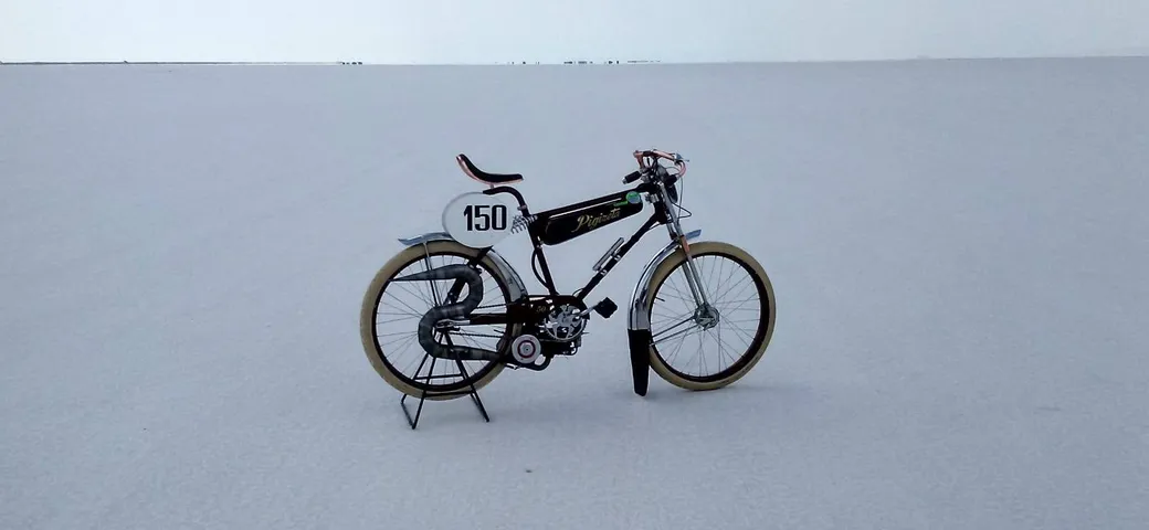 A Bonneville per stabilire un nuovo record in sella al Mosquito
