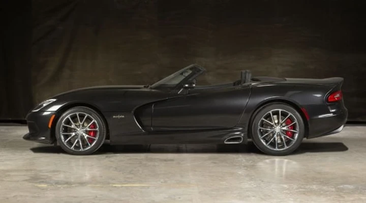 Prefix Medusa: dagli Stati Uniti la Dodge Viper SRT roadster