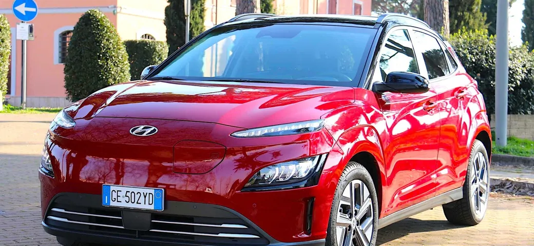 Hyundai Kona Electric: la prova su strada