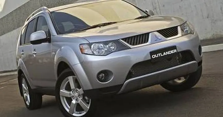 Nuove motorizzazioni per la Mitsubishi Outlander