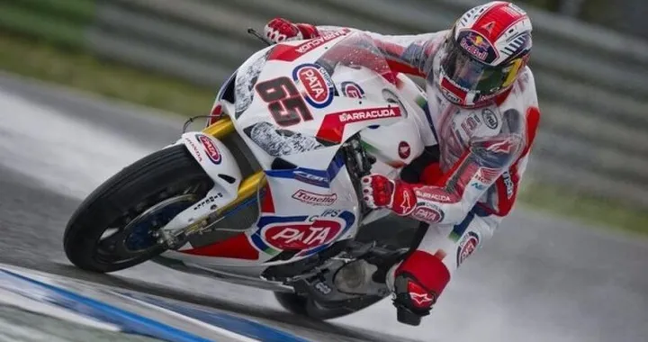 SBK Assen 2014: Rea vince Gara-2 su Lowes e Giugliano, Melandri 6°