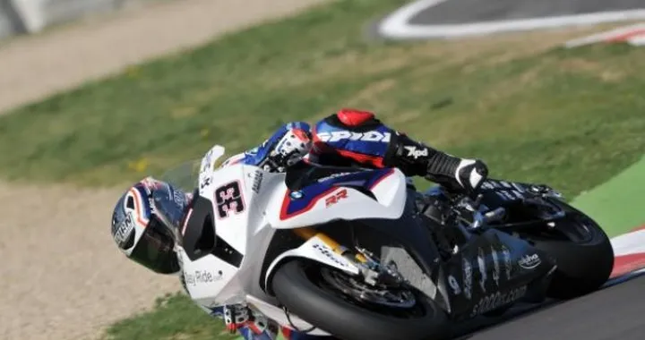 Superbike: Melandri precede Checa e Sykes nella libere. Biaggi 17° a 1'4