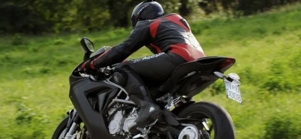 MV Agusta F3: la più piccola sportiva media mai prodotta costerà 11.500€