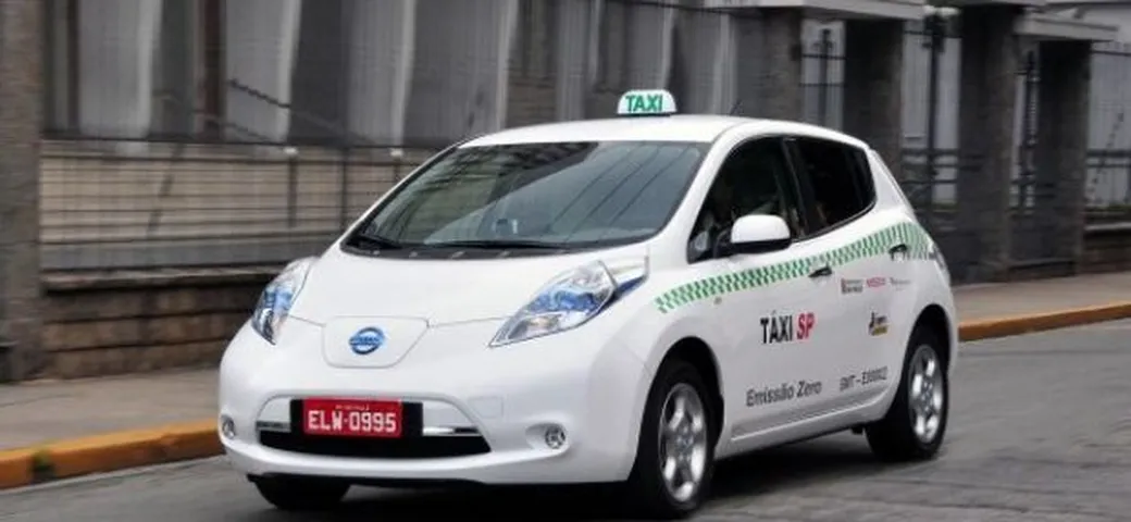 Nissan Leaf, in Brasile via al progetto pilota per i taxi elettrici a San Paolo