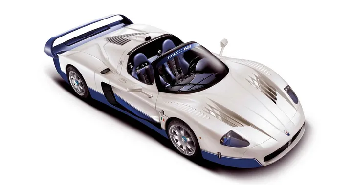 Maserati MC12: 20 anni di emozioni nel segno del "tridente"
