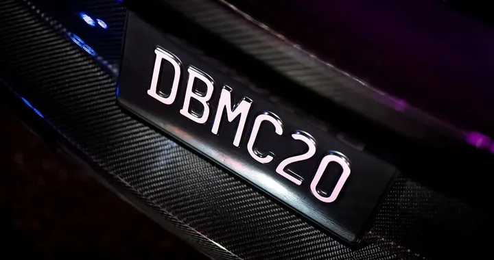 Maserati MC20, un teaser anticipa la one-off dedicata a David Beckham