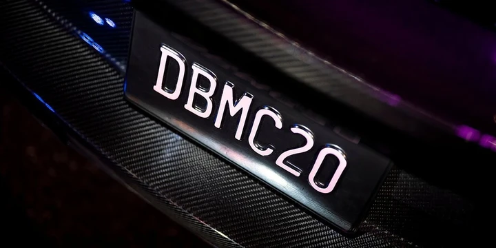 Maserati MC20, un teaser anticipa la one-off dedicata a David Beckham