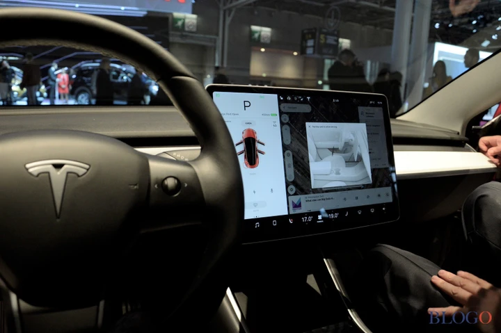 Guida autonoma: nuovo chip per Tesla