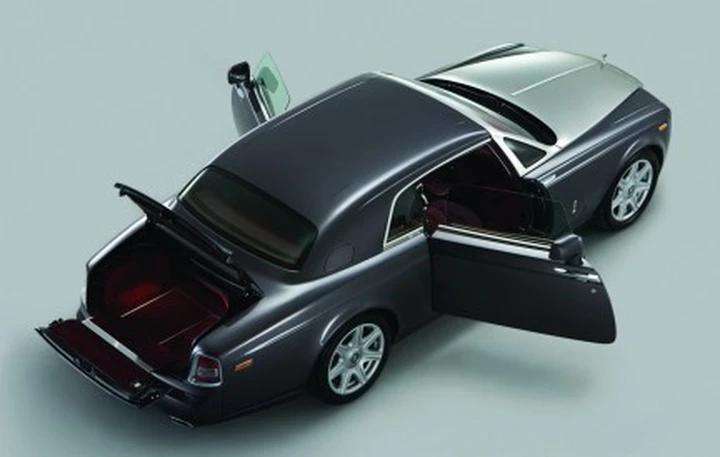 Rolls Royce Phantom Coupé: il fantasma con la tuta da running