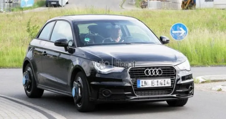 Foto spia Audi S1