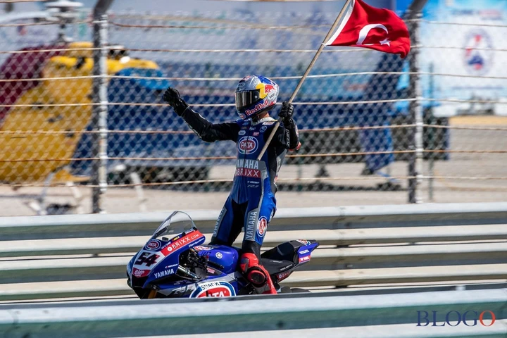 SBK Portimao: Gara-1 a Razgatlioglu su Redding, Rea KO!