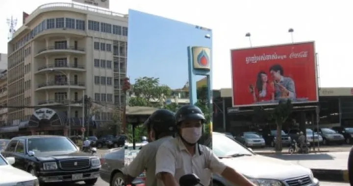 Foto del giorno: specchietto aftermarket