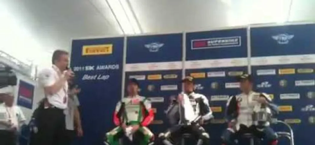 WSBK: il Paddock Show dopo gara1 sul circuito di Monza