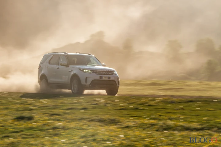Land Rover Discovery 2.0 SD4 240 CV: la nostra video prova