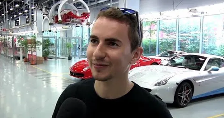 Jorge Lorenzo visits Ferrari