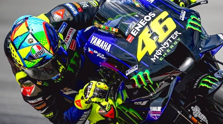 Gira a Misano con Valentino Rossi grazie a Dainese