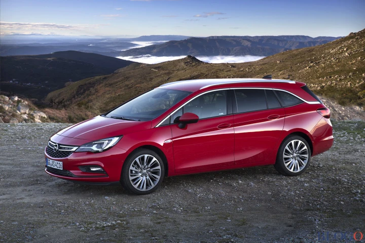 Sconti Opel: l'Astra Sports Tourer a 19.100 euro