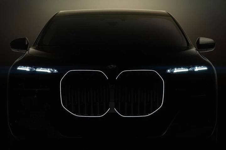 Bmw Serie 7 e i7: saranno presentate il 20 aprile