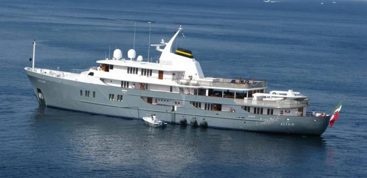 Il superyacht da 40 milioni di Della Valle incanta: a bordo c’è spazio per 12 ospiti