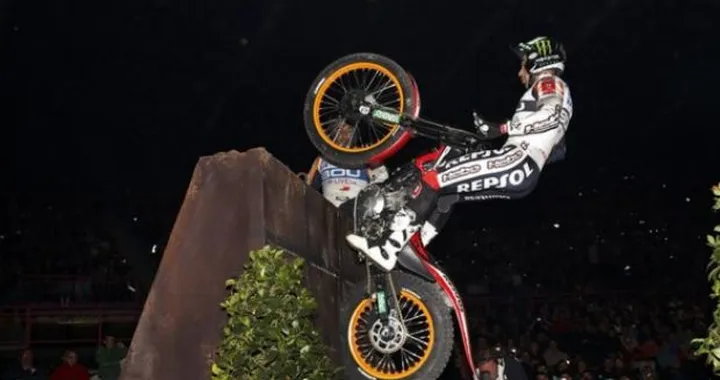X-Trial: Toni Bou inarrestabile, quarta vittoria consecutiva a Ginevra