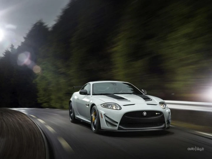 Jaguar: produrrà altri 10 esemplari della Jaguar XKR-S GT