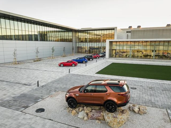 Jaguar Land Rover: apre un nuovo stabilimento