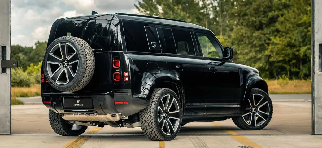 Land Rover Defender by Heritage Customs