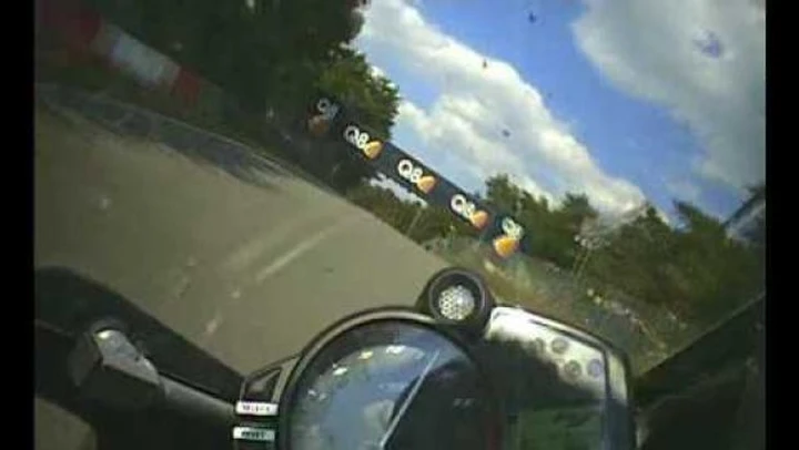 In sella ad una Yamaha YZF-R1 2009 a Zolder