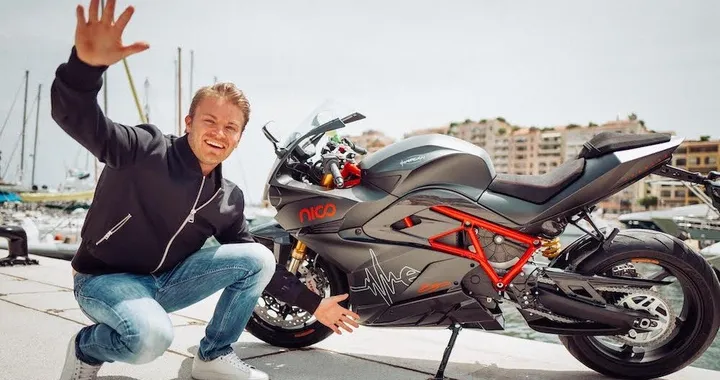 Nico Rosberg mette in palio la sua Energica