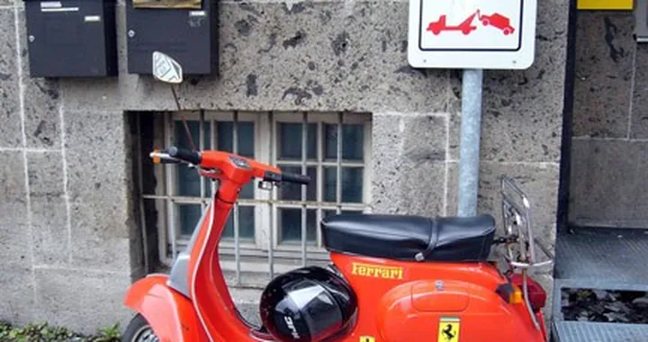 La vespa-Ferrari di Schumacher?