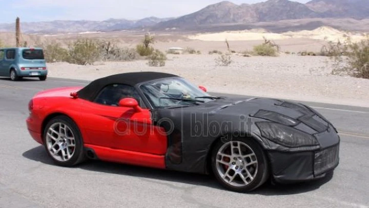 Dodge Viper: il V10 sale ad 8,7 litri