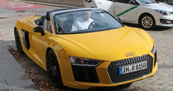 Foto spia dell'Audi R8 Spyder