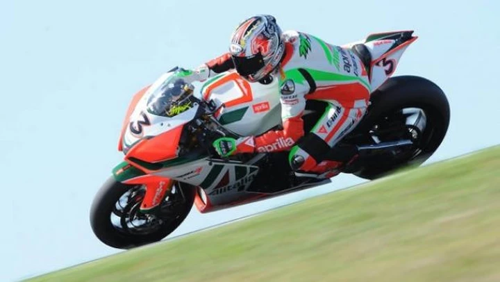 WSBK 2010: Max Biaggi numero uno a Portimao. Bene anche Haslam