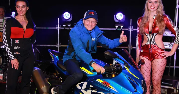 Schwantz "star" della festa Suzuki al Sachsenring