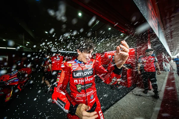 Marc Márquez e Lewis Hamilton: l'effervescente coppia che infiamma MotoGP e F1