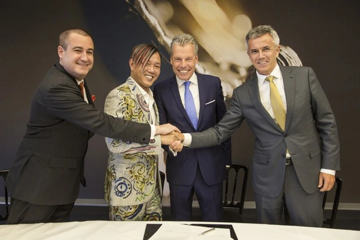 Imprenditore di Hong Kong ordina 30 Rolls Royce Phantom