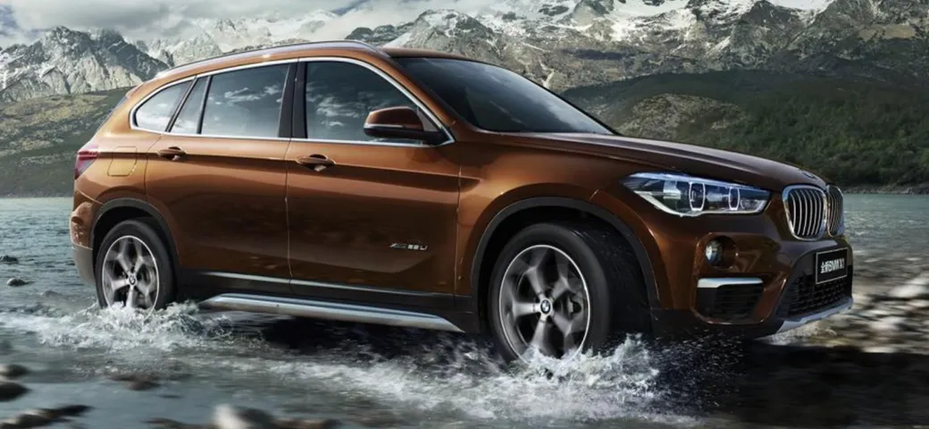 BMW X1: ora anche a passo lungo