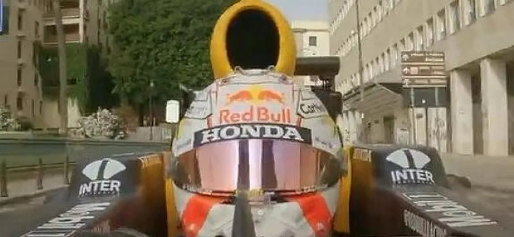 Red Bull F1: on board per le strade di Palermo [Video]