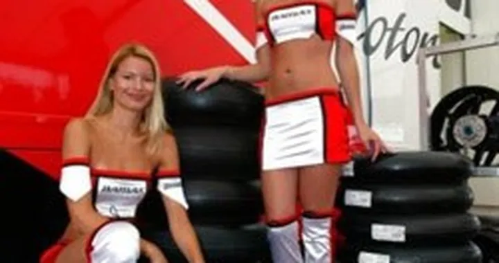 Foto del giorno: il segreto della Bridgestone